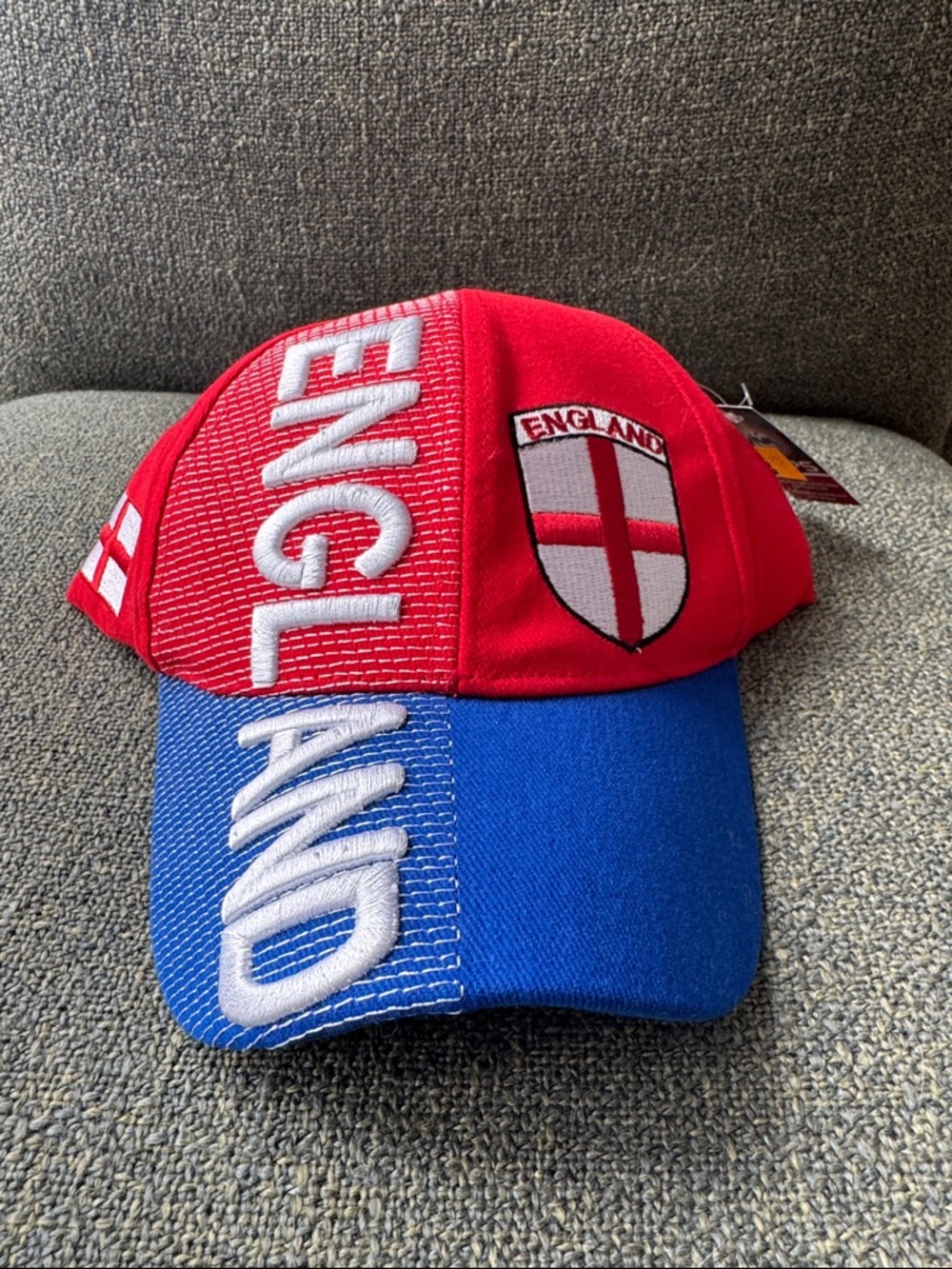 NWT England Red & Blue Baseball Cap with Crest